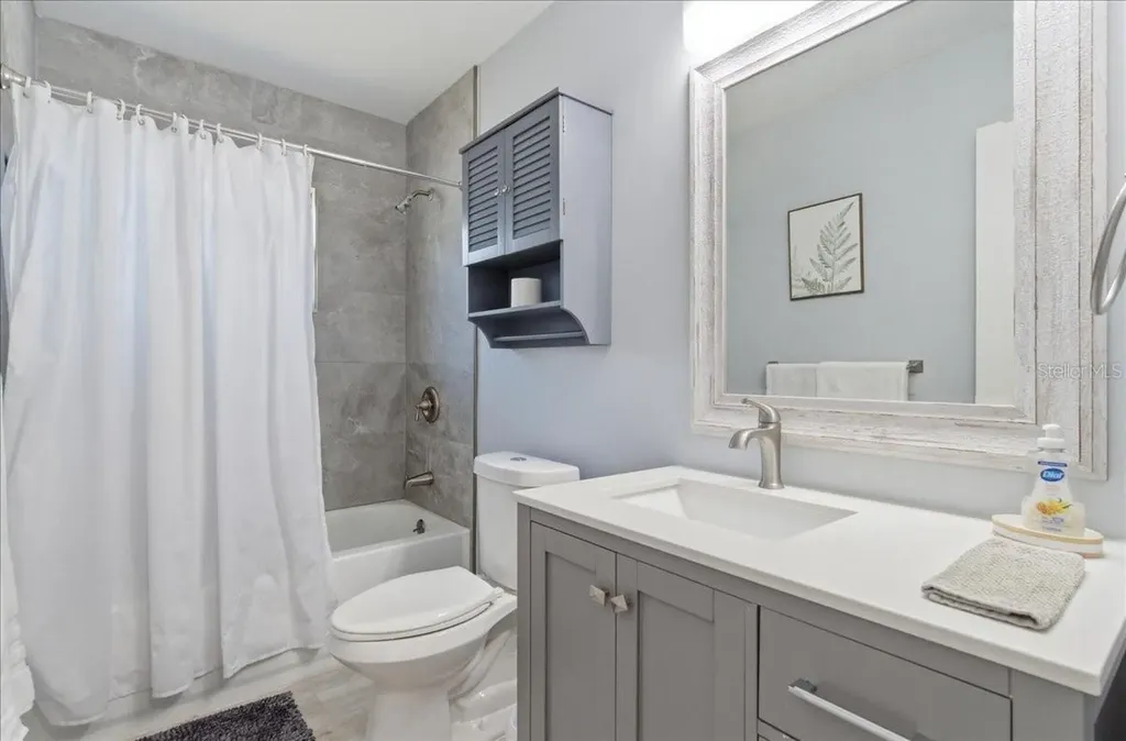 1009 Chester Drive Clearwater FL 33756
