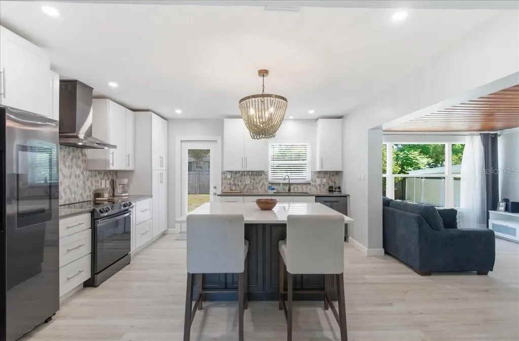 1009 Chester Drive Clearwater FL 33756