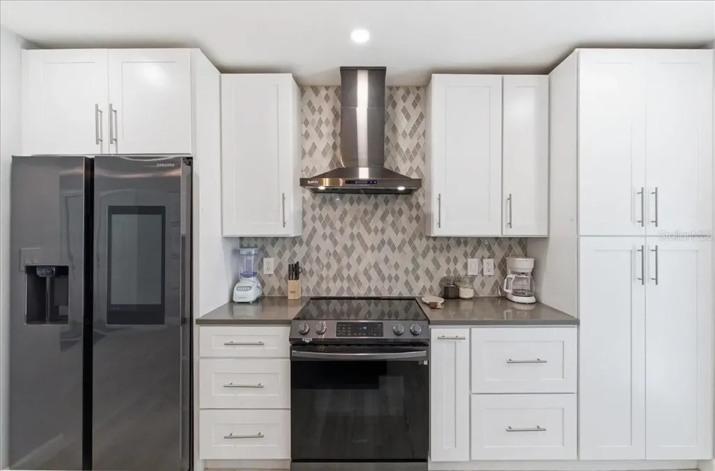 1009 Chester Drive Clearwater FL 33756
