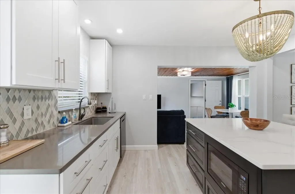 1009 Chester Drive Clearwater FL 33756