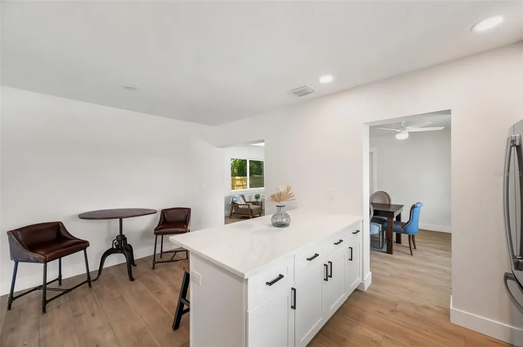 1401 49th Street N St Petersburg FL 33710
