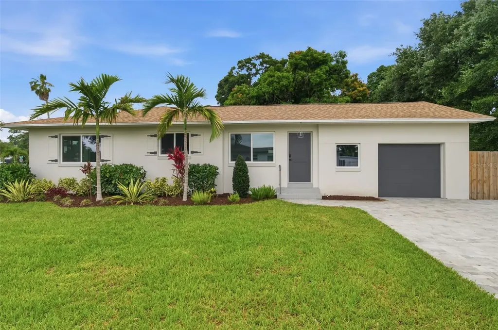 1401 49th Street N St Petersburg FL 33710