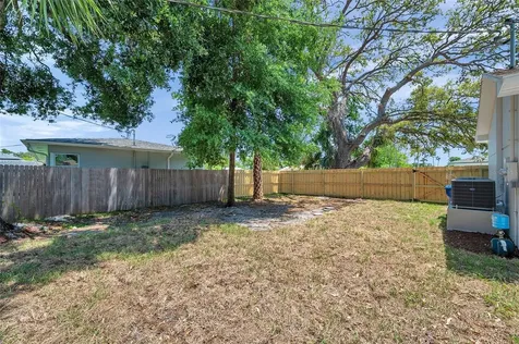 1401 49th Street N St Petersburg FL 33710