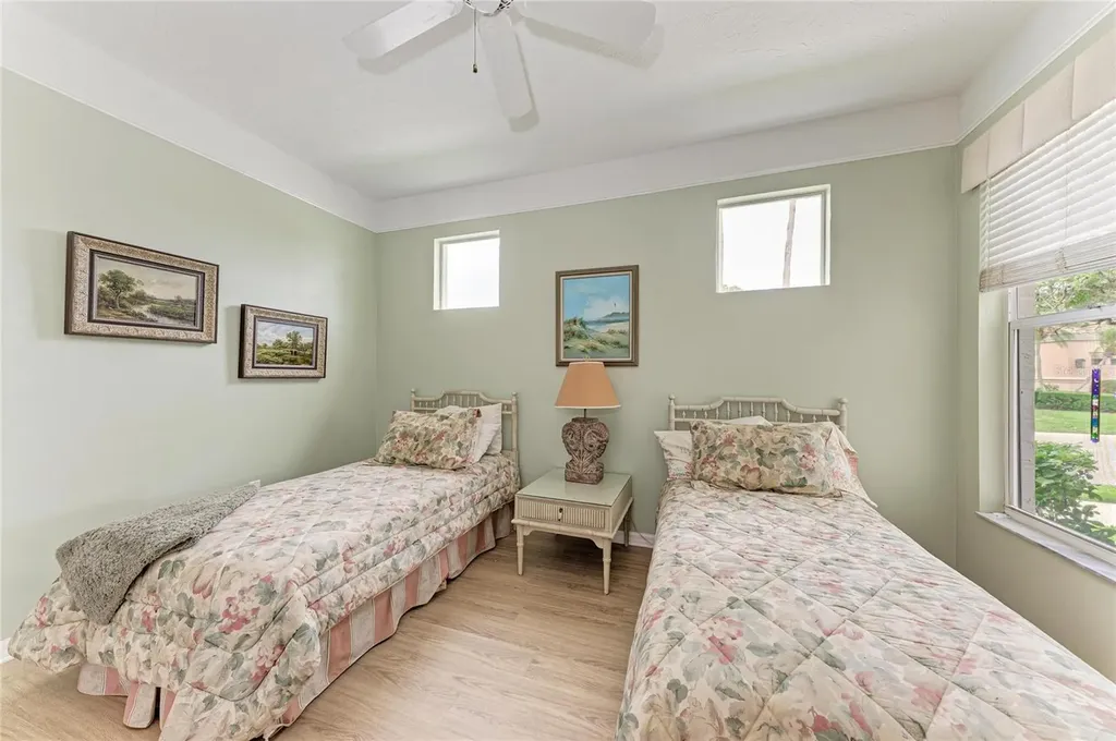 3883 Alamanda Drive Sarasota FL 34238