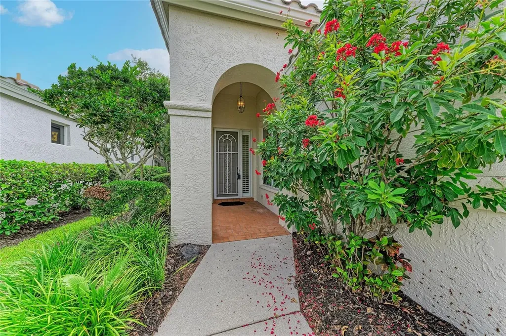 3883 Alamanda Drive Sarasota FL 34238