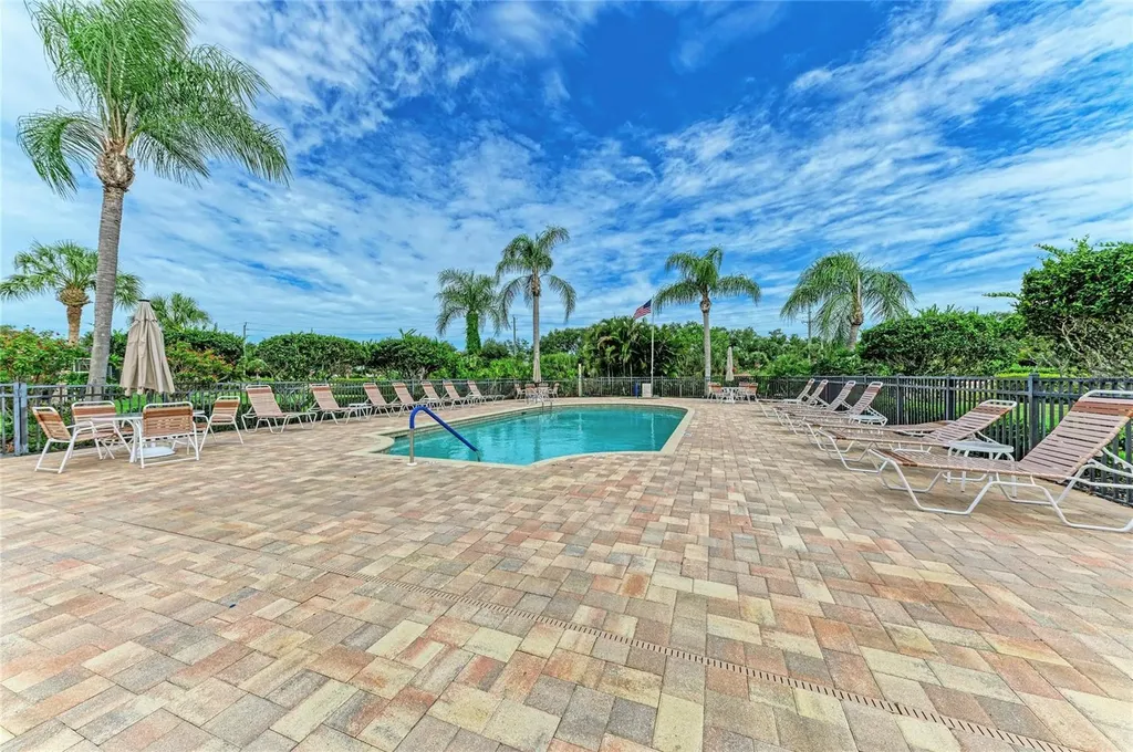 3883 Alamanda Drive Sarasota FL 34238