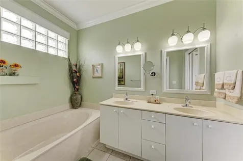 3883 Alamanda Drive Sarasota FL 34238