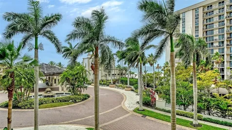 1300 Benjamin Franklin Drive Sarasota FL 34236