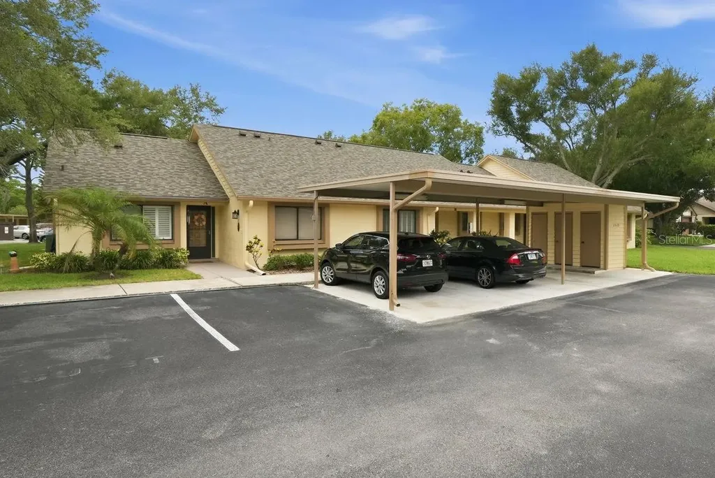 2538 Oakleaf Lane Clearwater FL 33763
