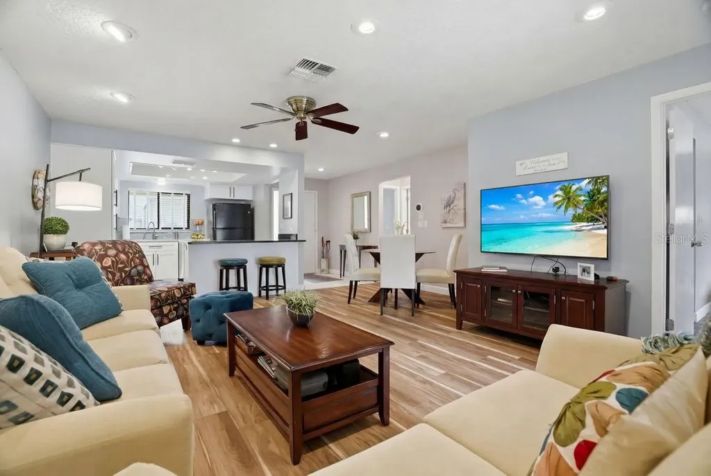 2538 Oakleaf Lane Clearwater FL 33763