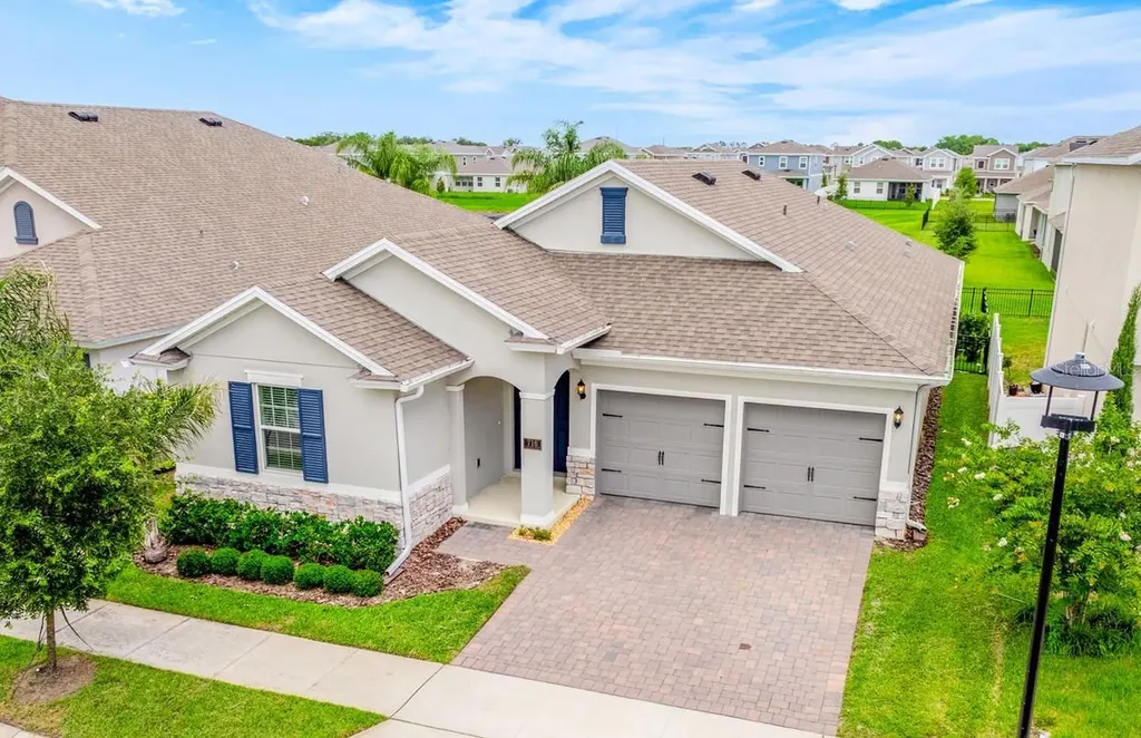 716 Albyon Court Debary FL 32713