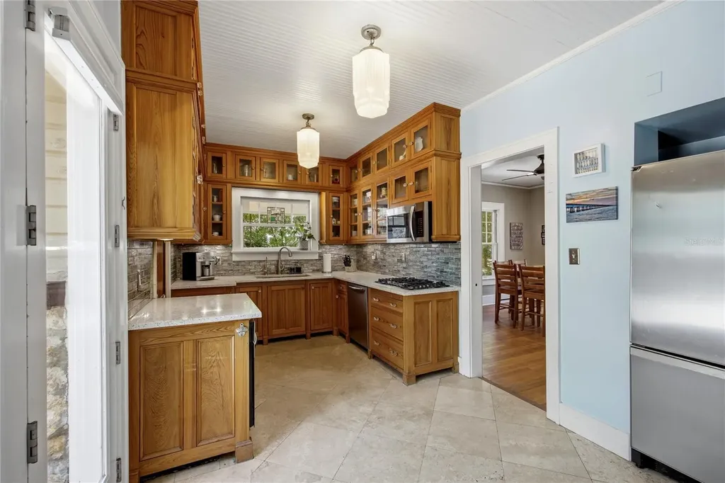 720 NE Boulevard Gainesville FL 32601