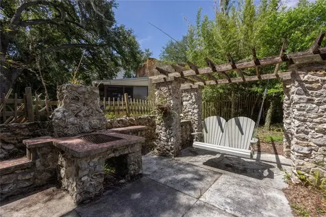 720 NE Boulevard Gainesville FL 32601