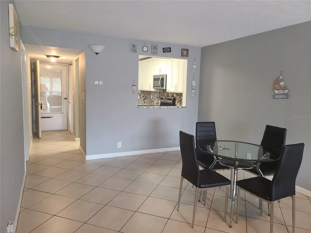 2763 Woodgate Lane Sarasota FL 34231