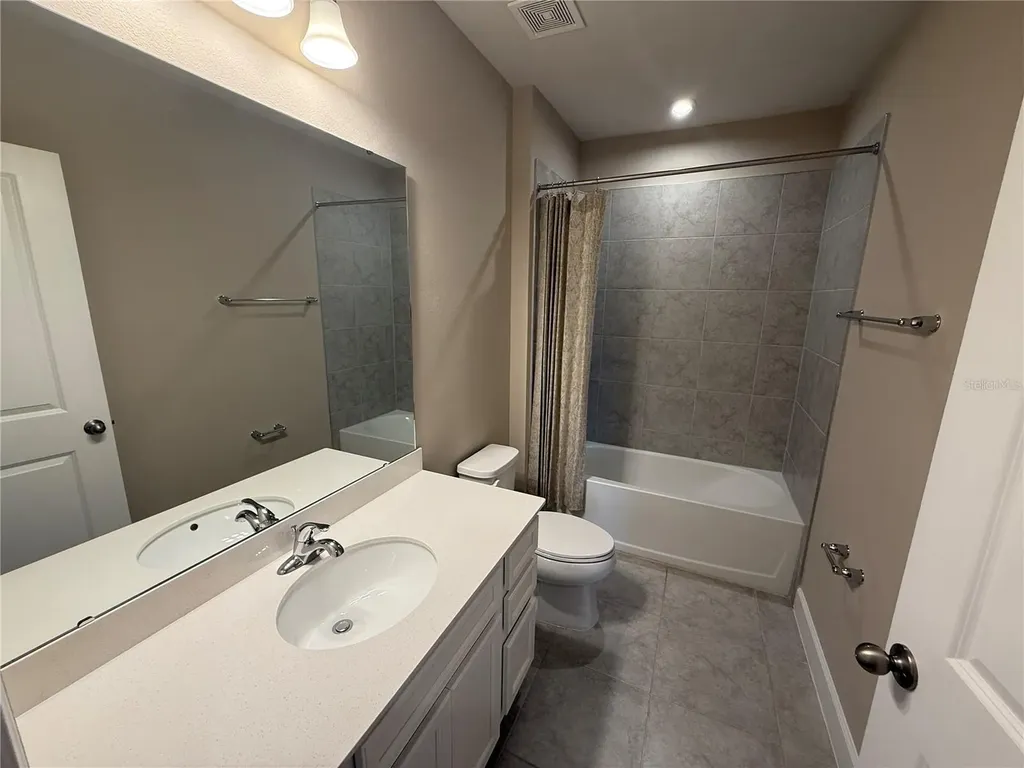 10013 Daybreak Glen Parrish FL 34219
