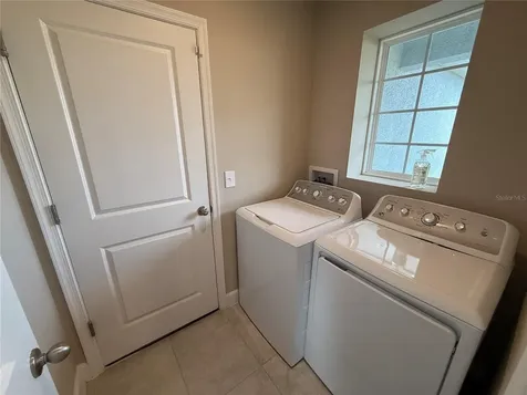 10013 Daybreak Glen Parrish FL 34219