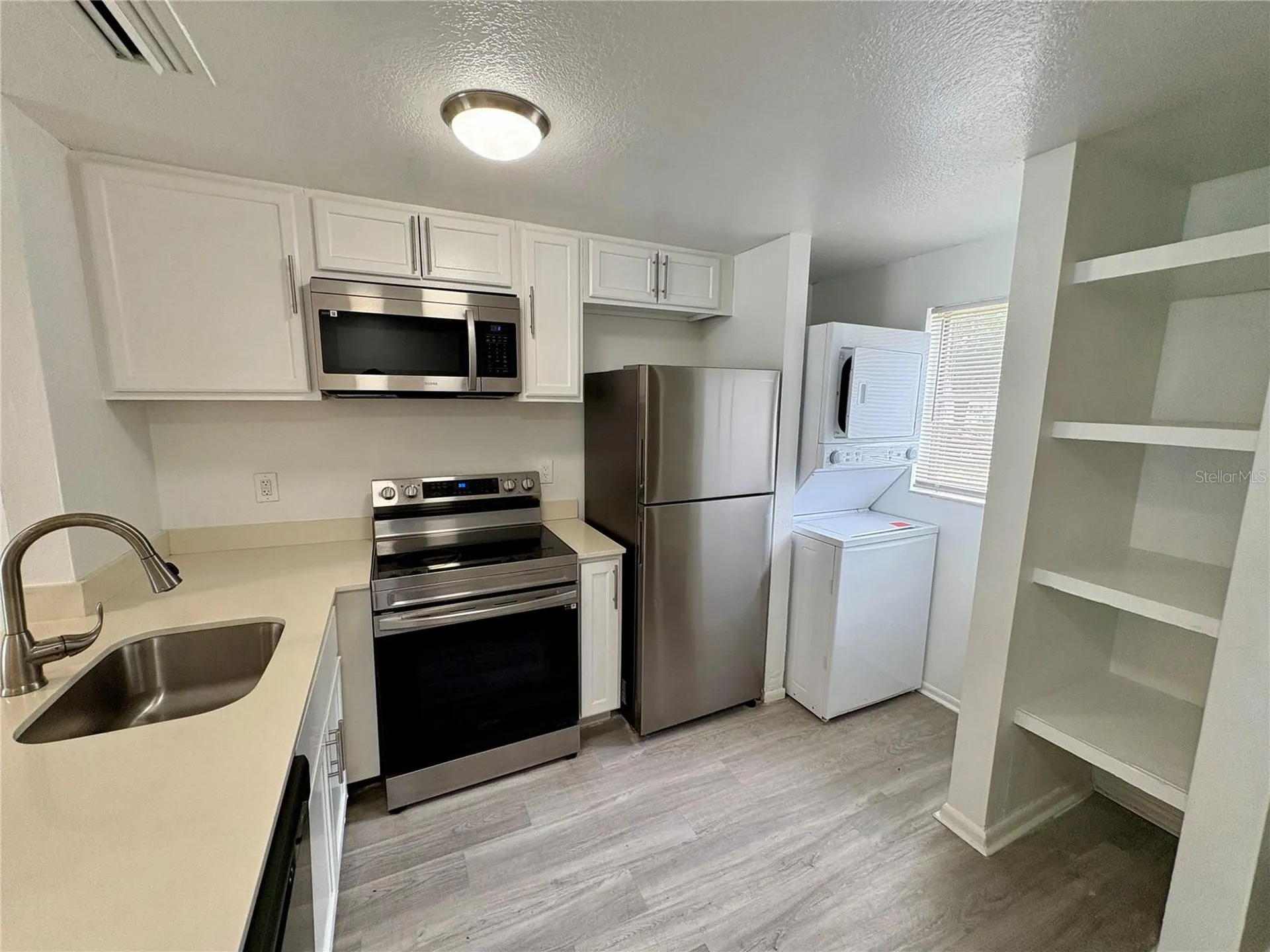 408 57th Avenue Drive E Bradenton FL 34203