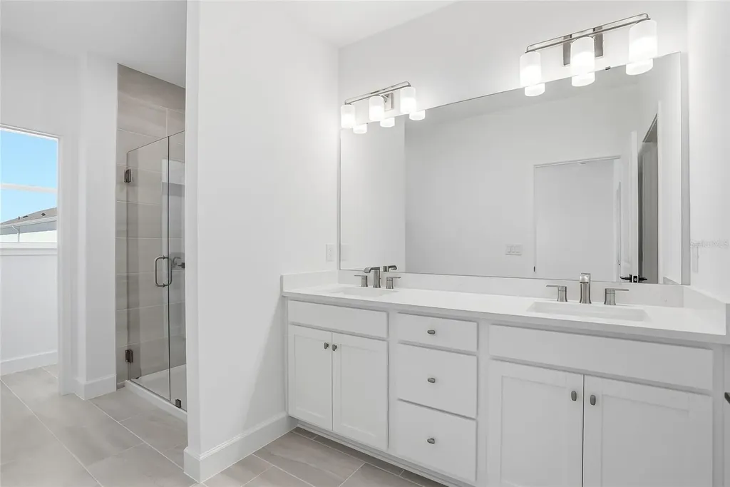 2033 Amelia Bay Place Valrico FL 33596