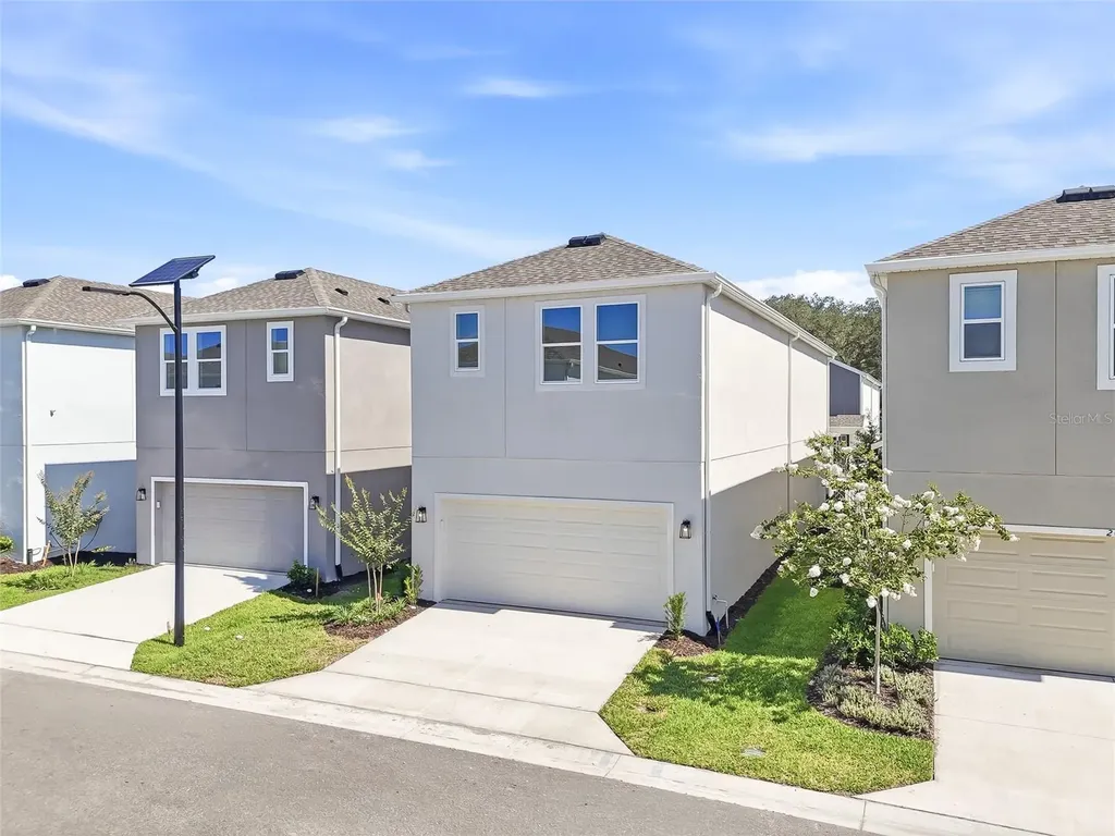 2033 Amelia Bay Place Valrico FL 33596