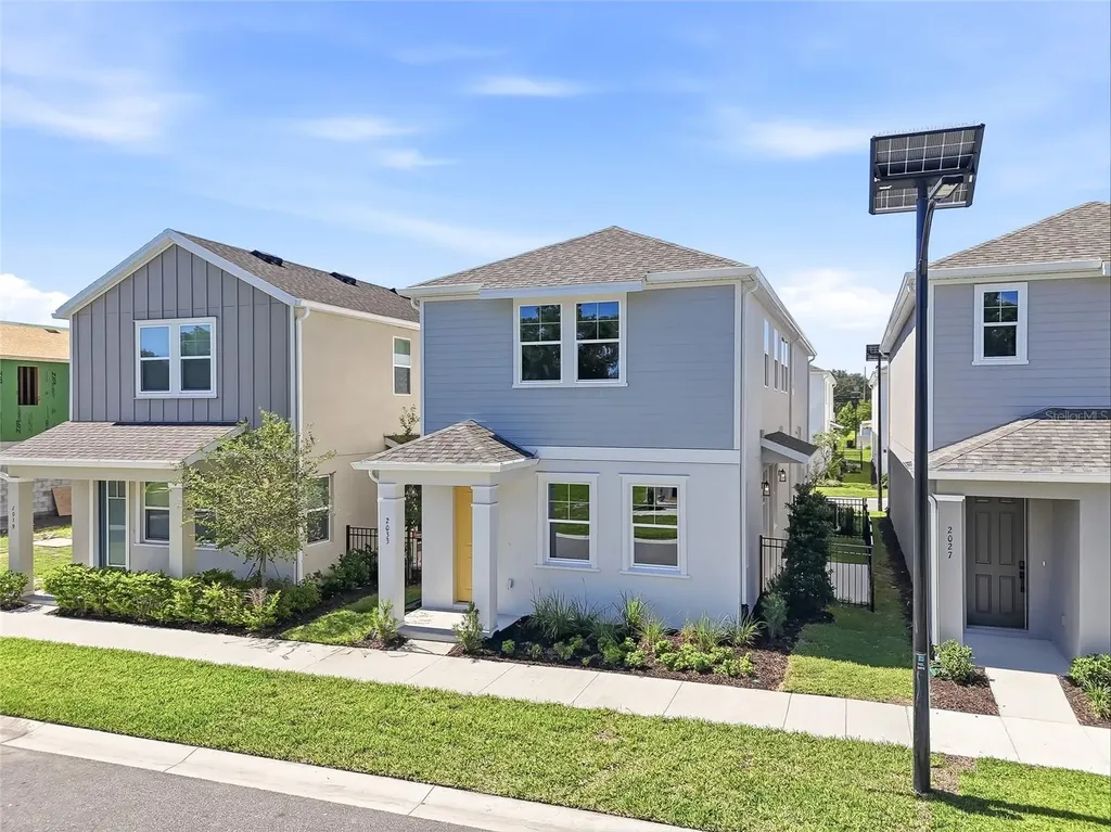 2033 Amelia Bay Place Valrico FL 33596