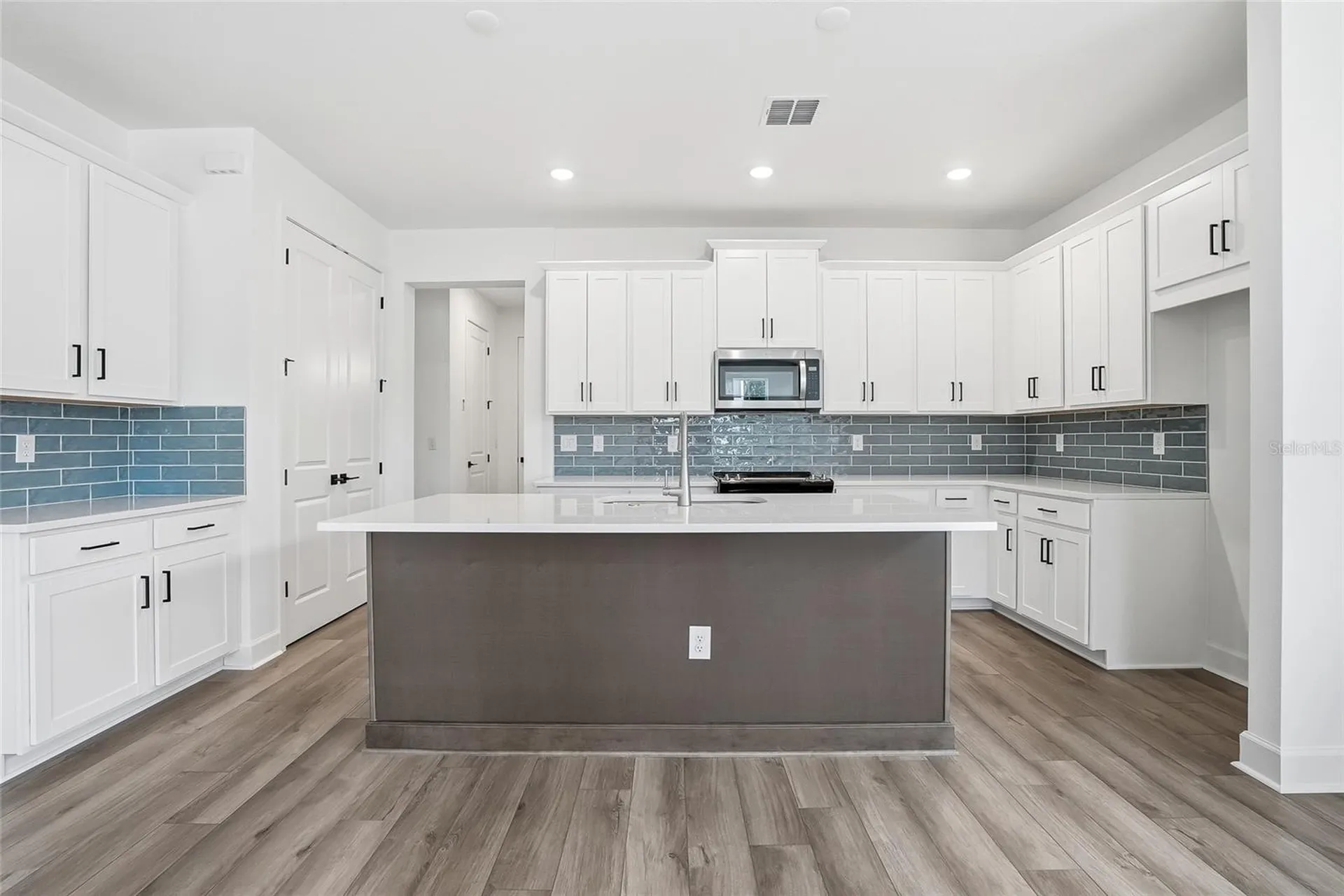 2033 Amelia Bay Place Valrico FL 33596