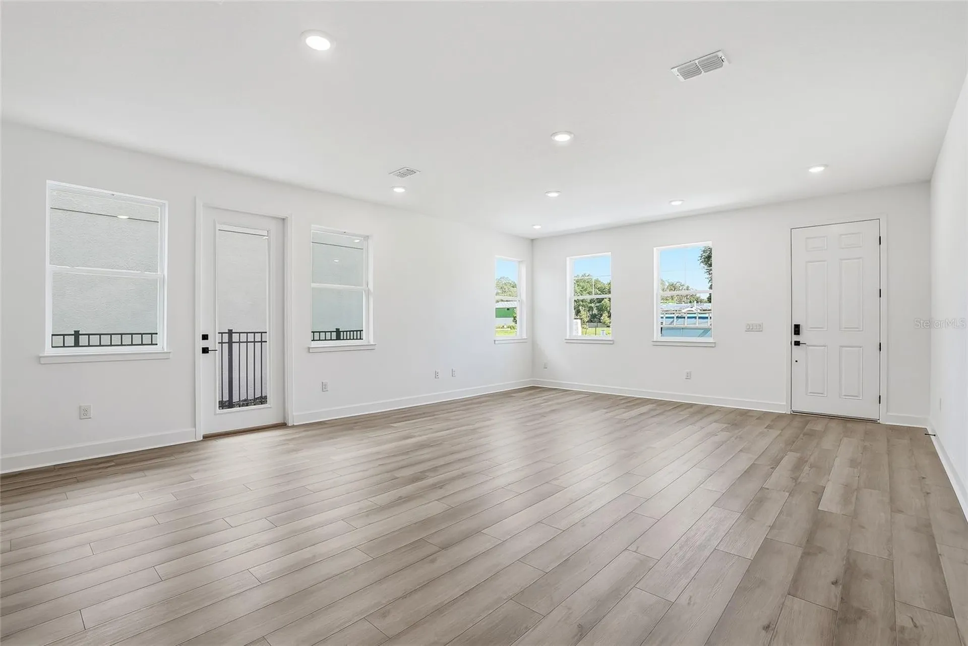 2033 Amelia Bay Place Valrico FL 33596