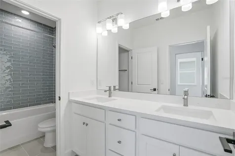 2033 Amelia Bay Place Valrico FL 33596