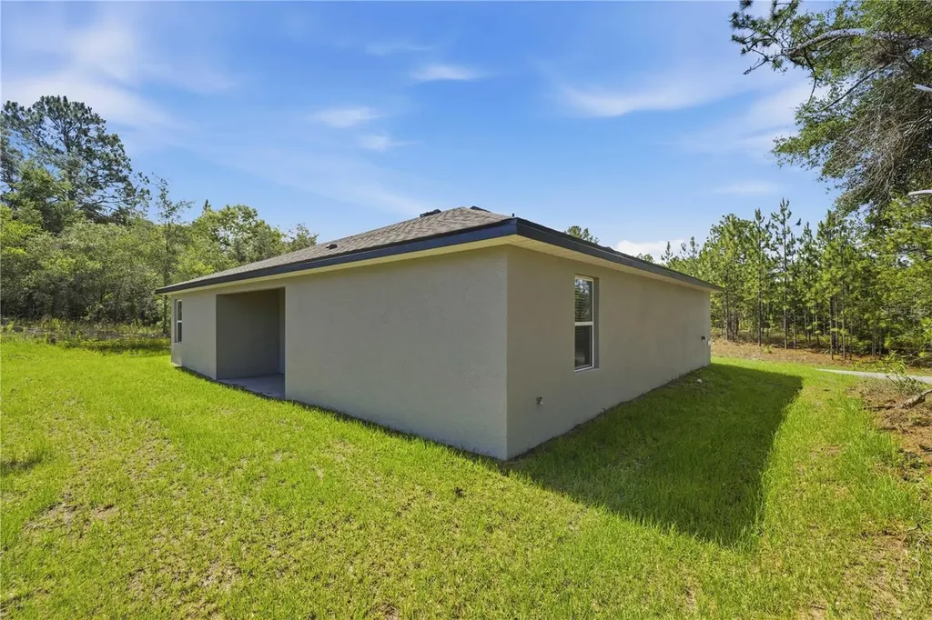 1985 W Corrine Street Dunnellon FL 34434