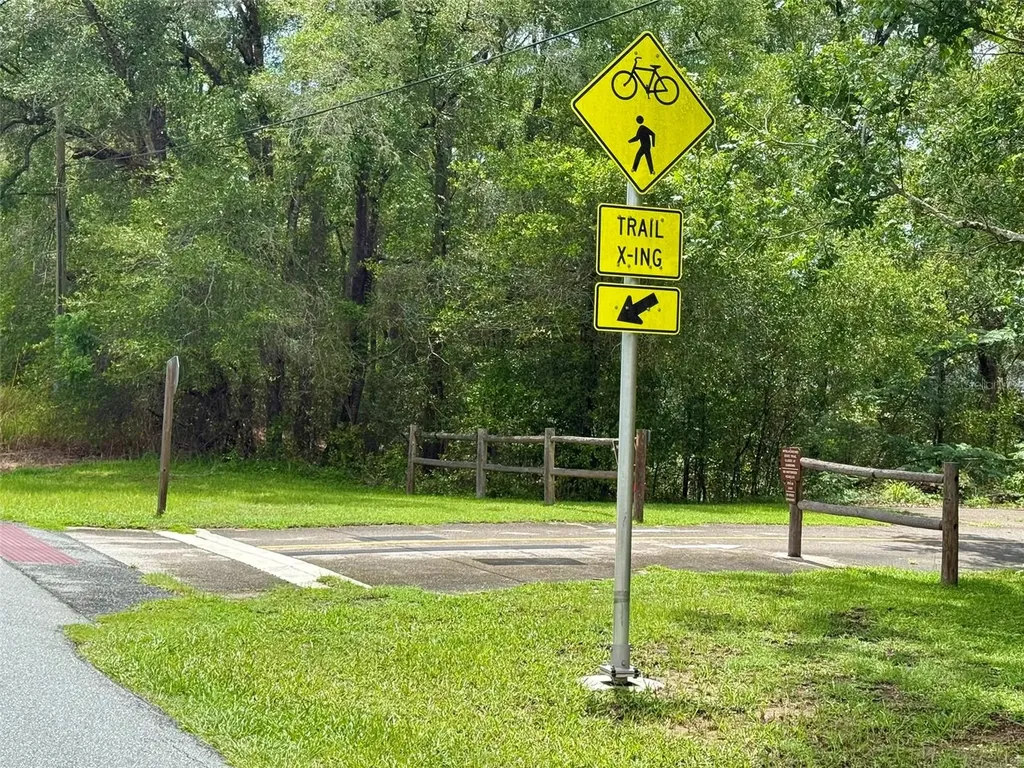 1985 W Corrine Street Dunnellon FL 34434