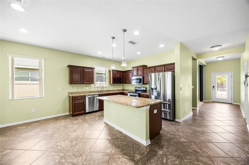 3851 Pacente Loop Wesley Chapel FL 33543