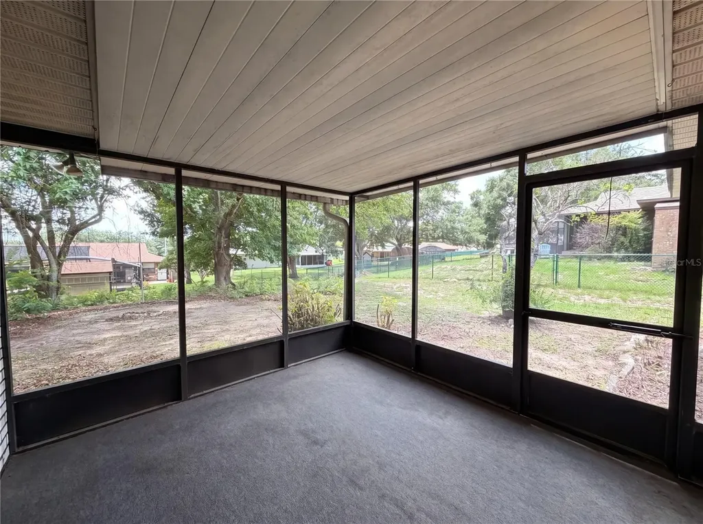 12620 Bay Hill Drive Grand Island FL 32735