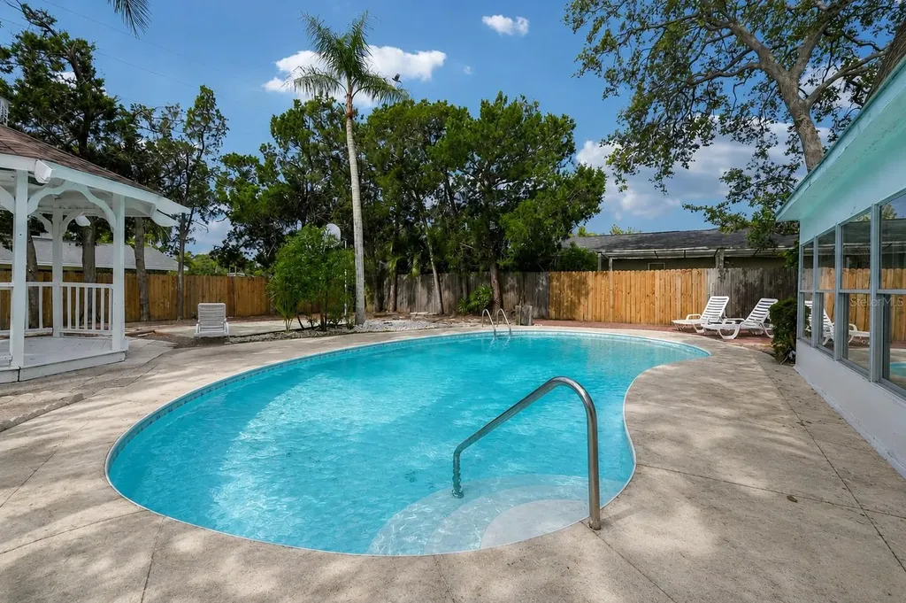 14580 110th Terrace Largo FL 33774
