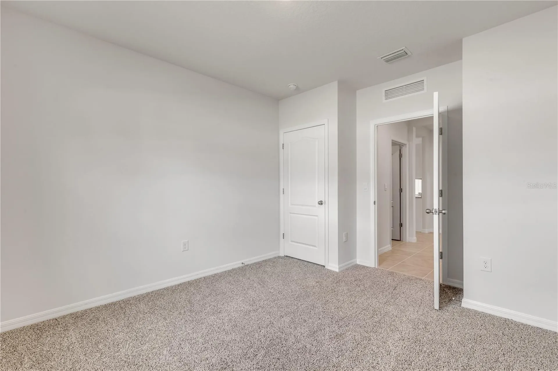 2250 Lake Preserve Circle New Smyrna Beach FL 32168