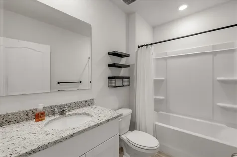 2250 Lake Preserve Circle New Smyrna Beach FL 32168