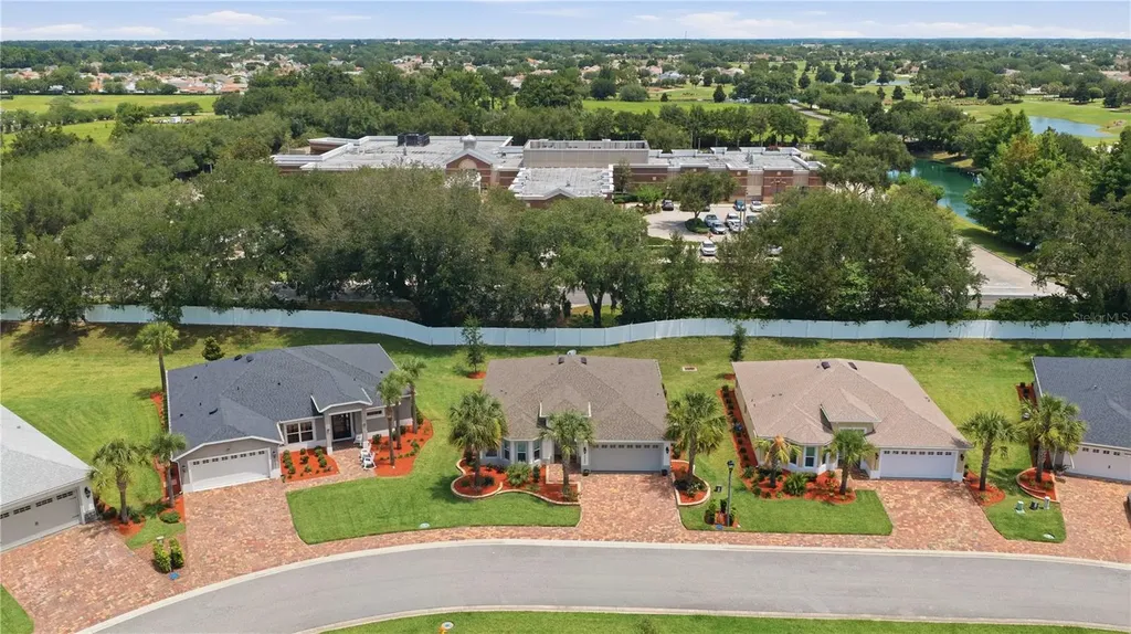 10367 Addison Shore Way Oxford FL 34484