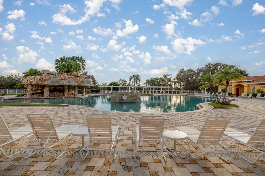 10367 Addison Shore Way Oxford FL 34484