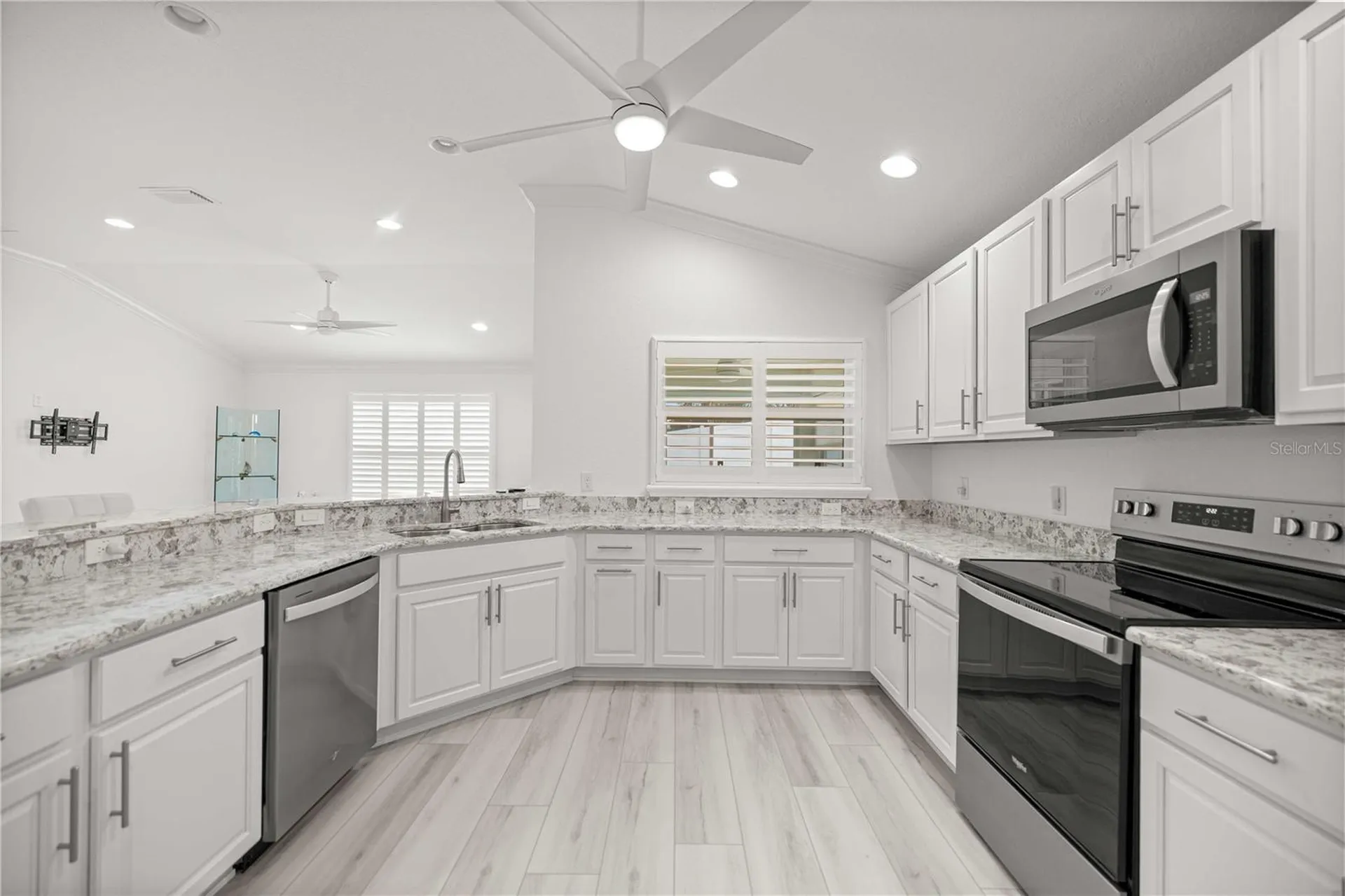 10367 Addison Shore Way Oxford FL 34484