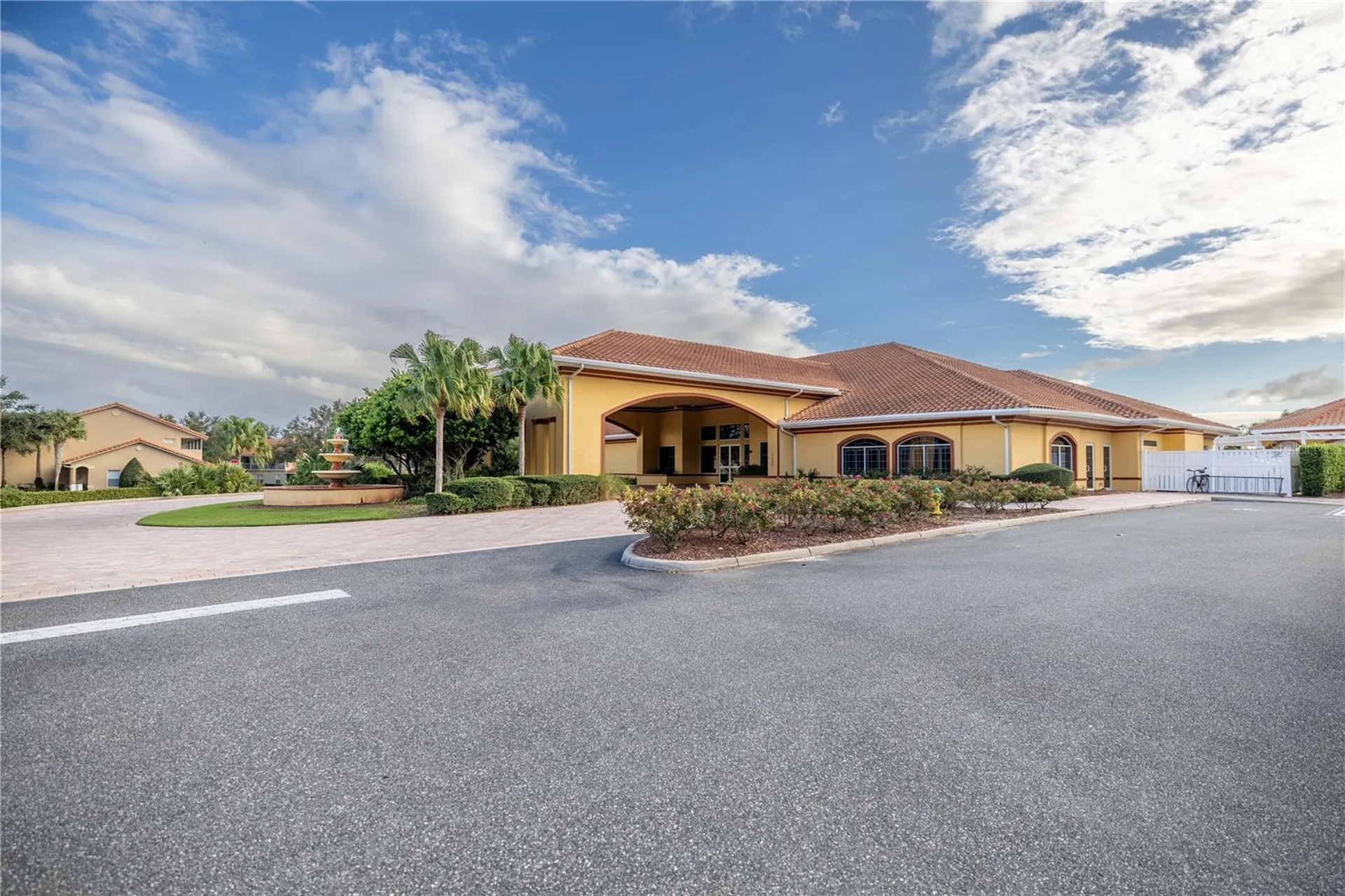 10367 Addison Shore Way Oxford FL 34484