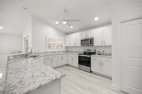 10367 Addison Shore Way Oxford FL 34484