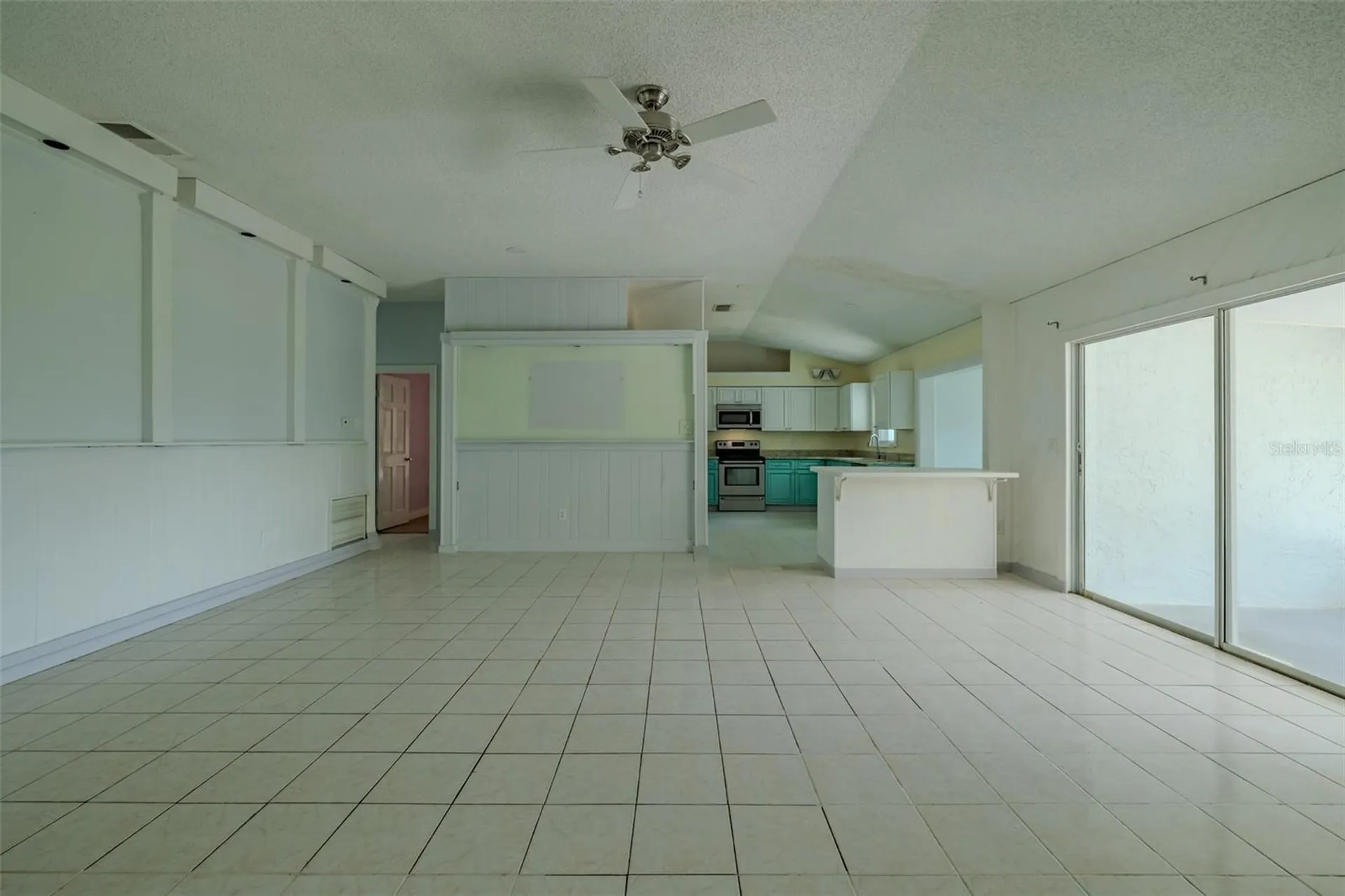 1417 Piney Branch Circle Valrico FL 33594