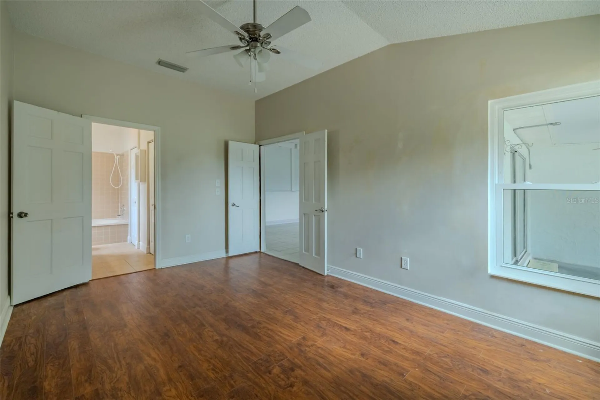1417 Piney Branch Circle Valrico FL 33594