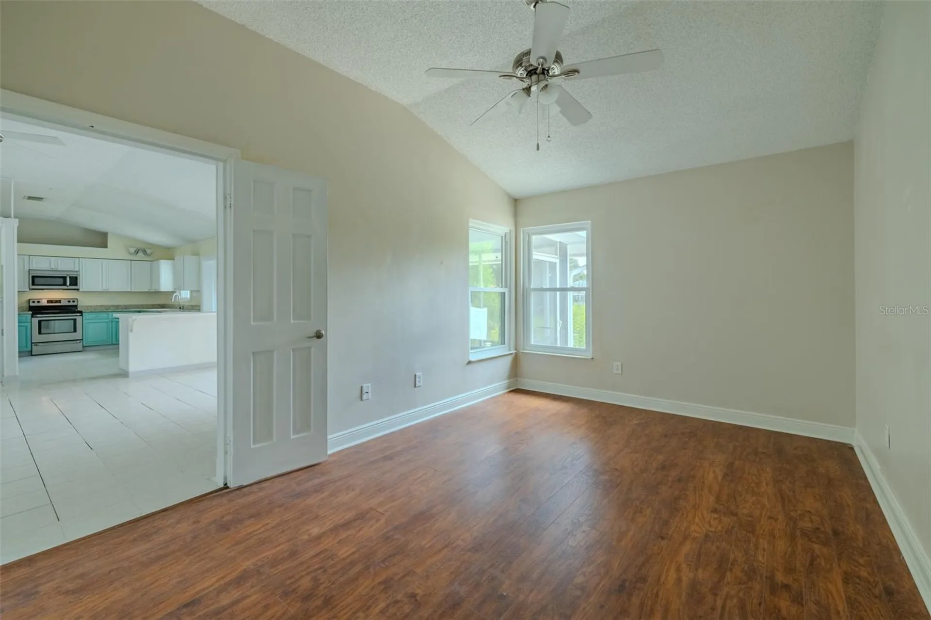 1417 Piney Branch Circle Valrico FL 33594