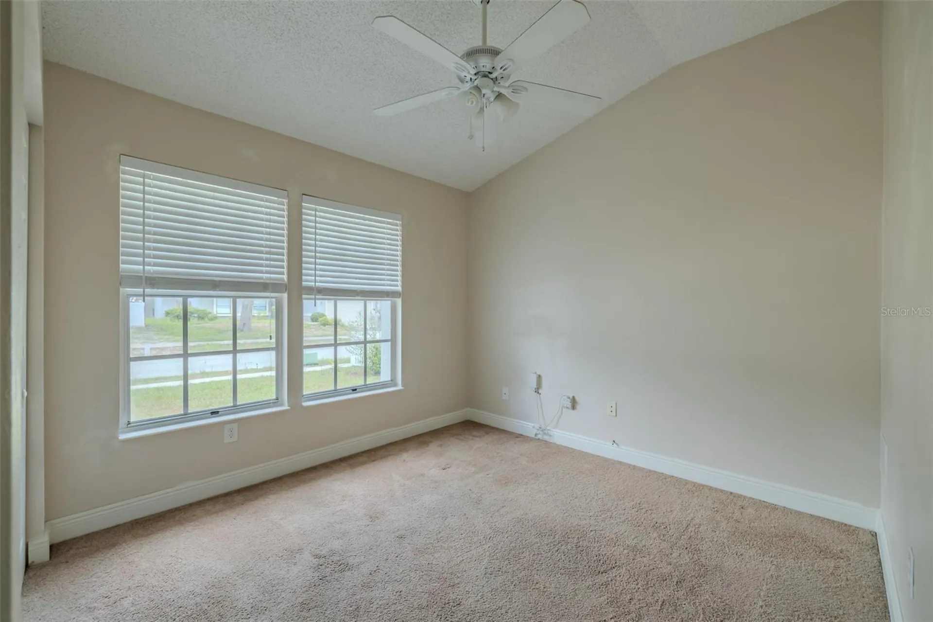 1417 Piney Branch Circle Valrico FL 33594