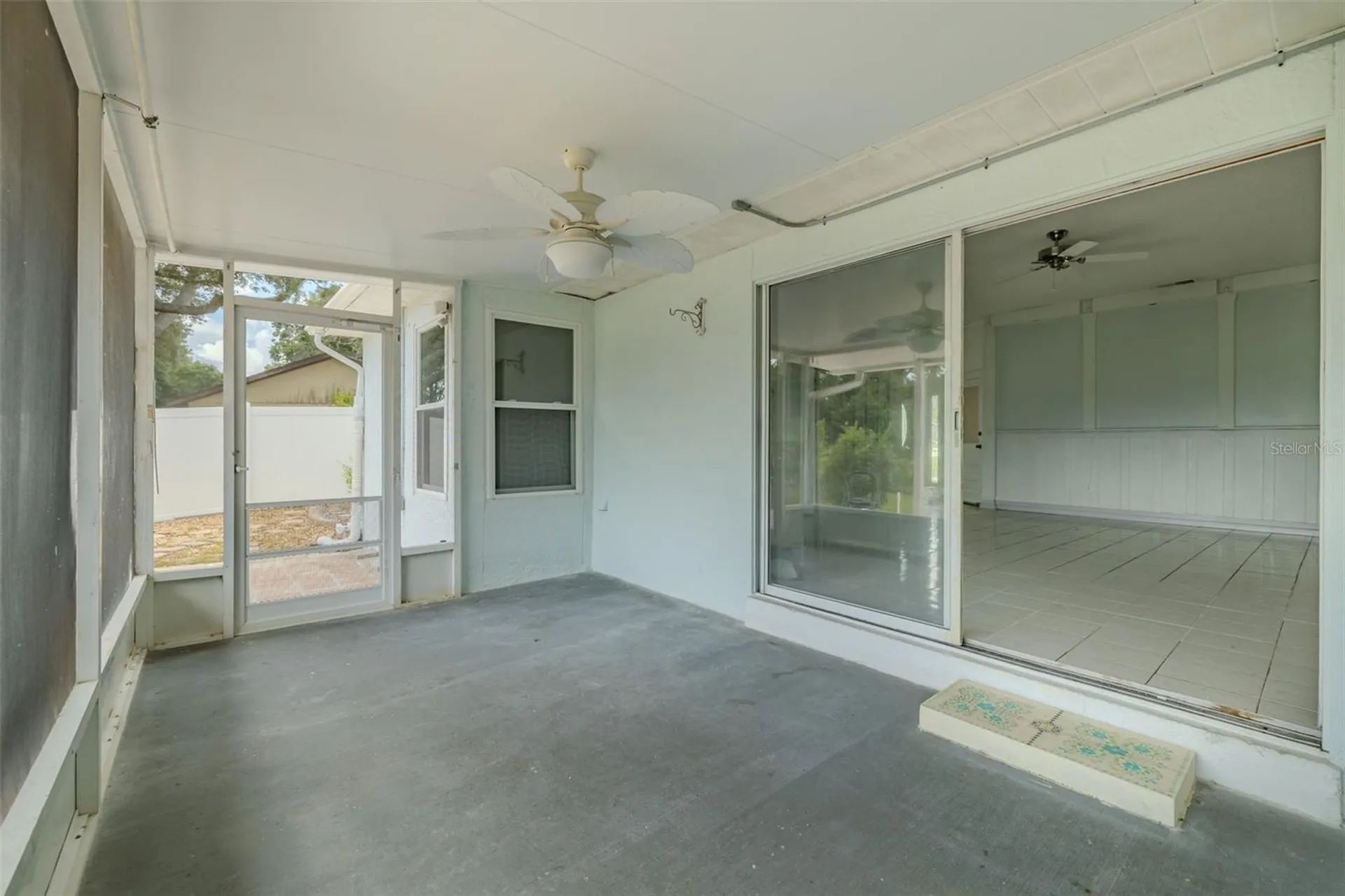 1417 Piney Branch Circle Valrico FL 33594