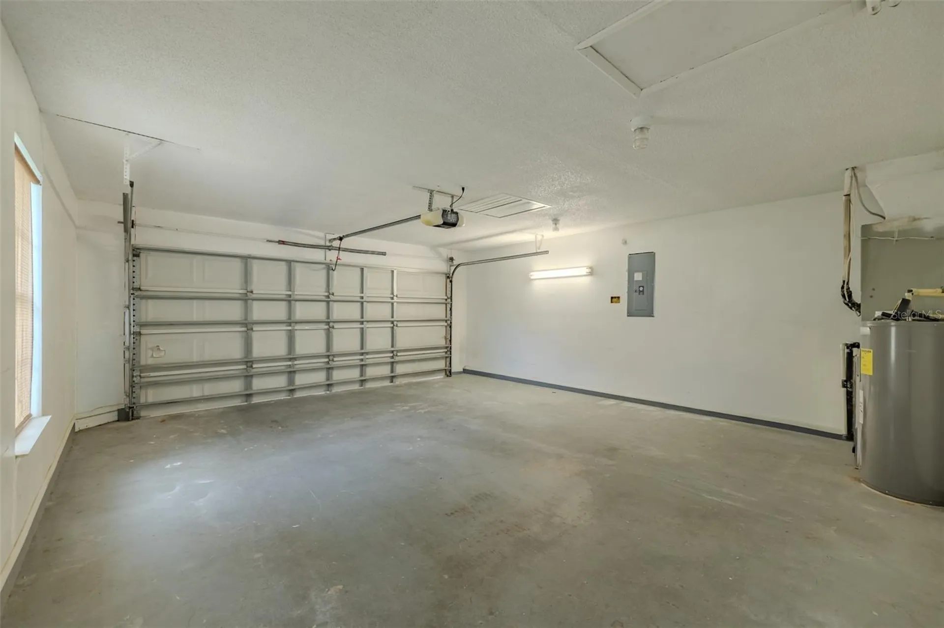 1417 Piney Branch Circle Valrico FL 33594