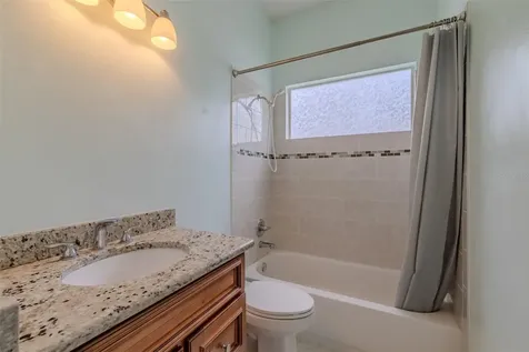 1417 Piney Branch Circle Valrico FL 33594