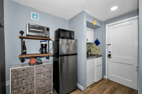 483 E Shore Drive Clearwater Beach FL 33767