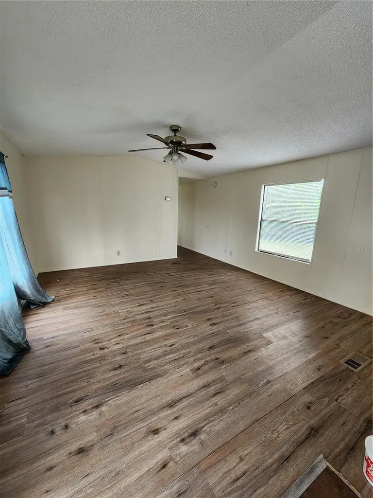 128 Center Street Oak Hill FL 32759