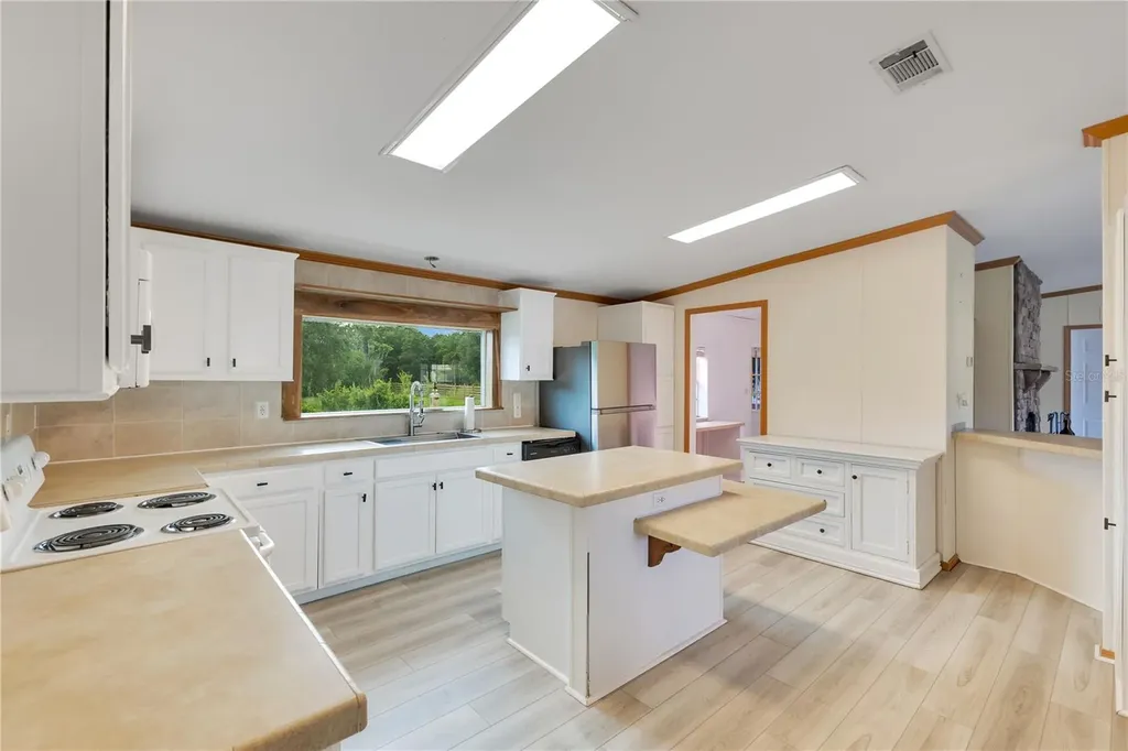 410 Lagoon Court Kenansville FL 34739