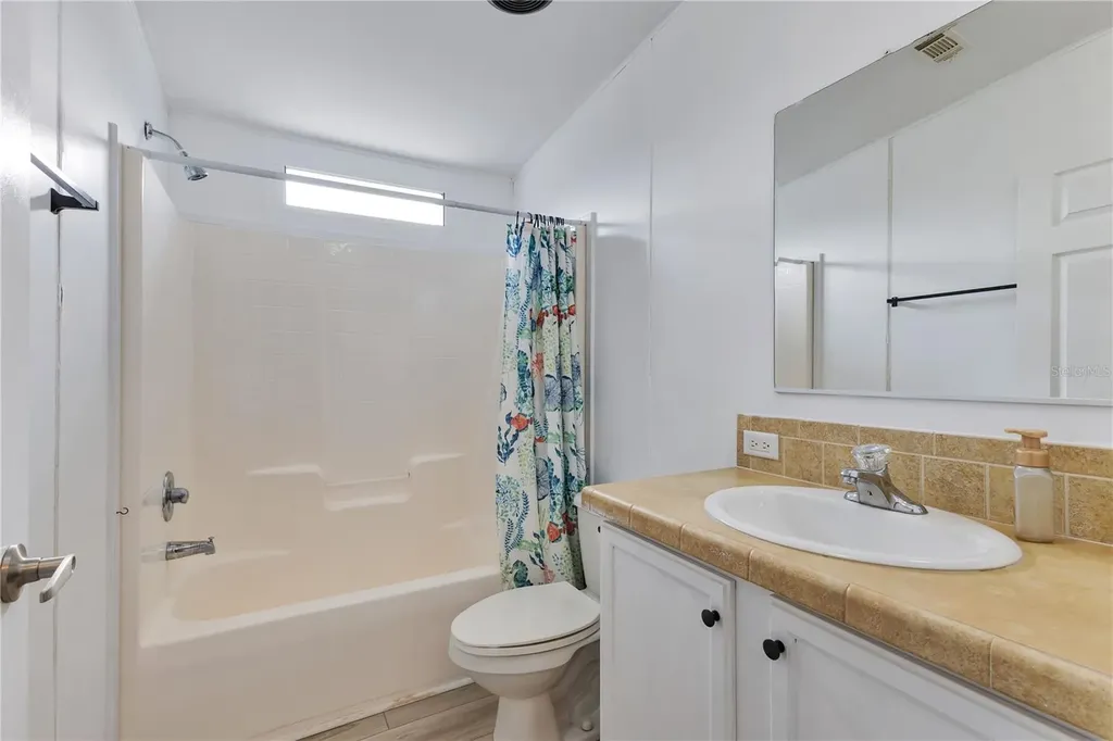 410 Lagoon Court Kenansville FL 34739
